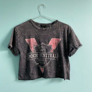 Vintage Style Cropped Tee